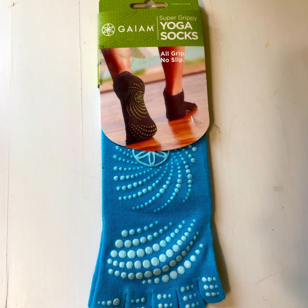 Gaiam yoga, toes, socks.